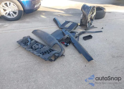 2022 Chrysler 300 Touring z USA, uszkodzony, nr VIN 2C3CCAAG2NH268349